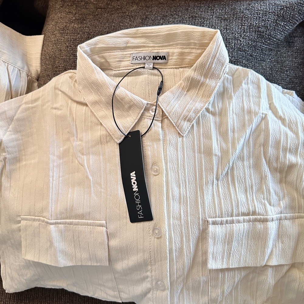 Fashion Nova women’s Textured Cream Button Down Shirt